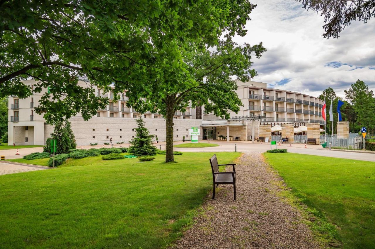 Holiday Inn Resort Warsaw Jozefow By Ihg Extérieur photo