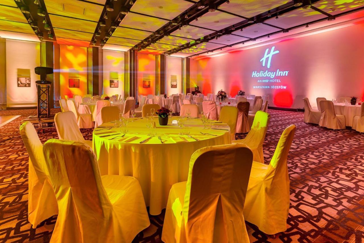 Holiday Inn Resort Warsaw Jozefow By Ihg Extérieur photo